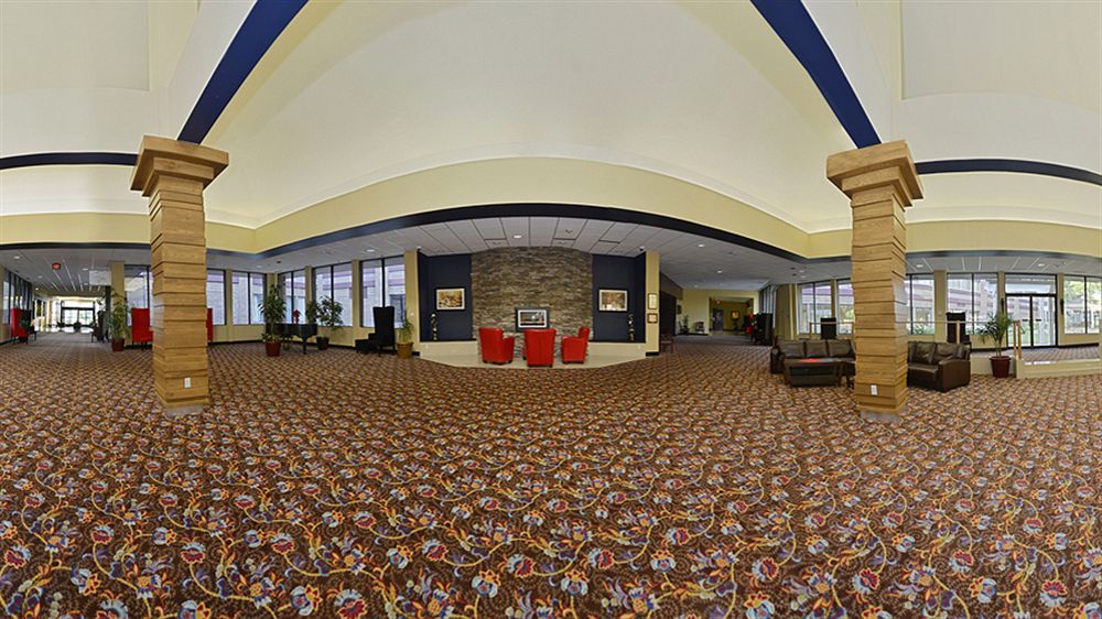 Causeway Bay Hotel Lansing Exterior photo
